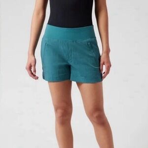 Athleta Trekkie North Short